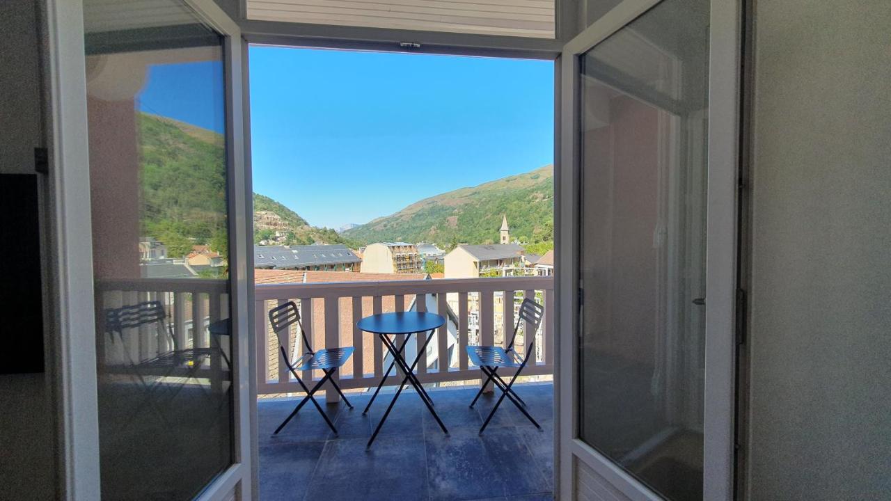 Le Grillon Apartment *