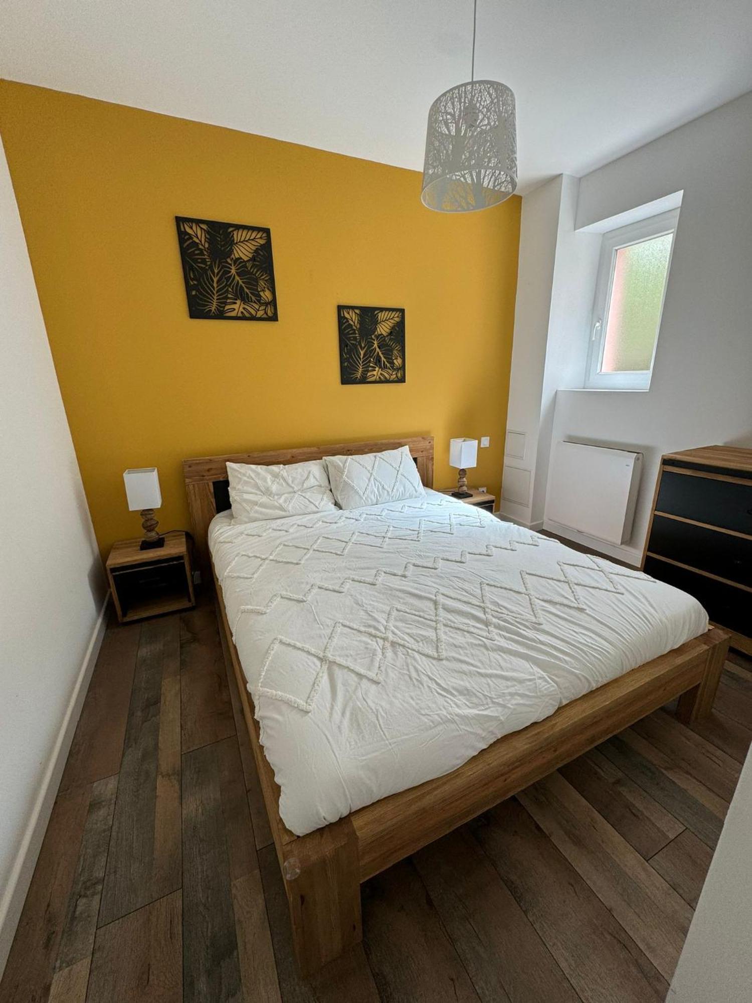 Le Grillon Apartment *