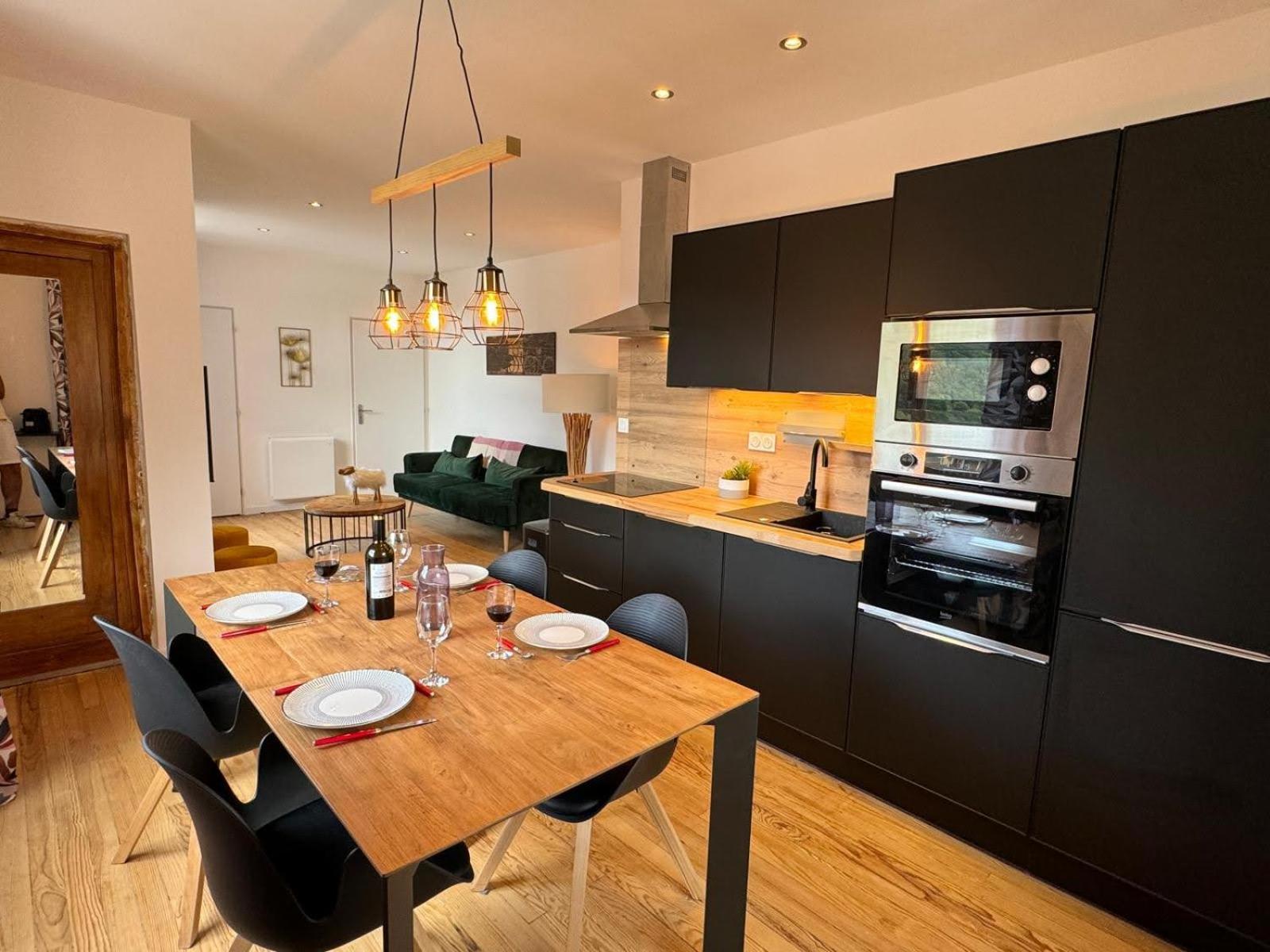 Le Grillon Apartment